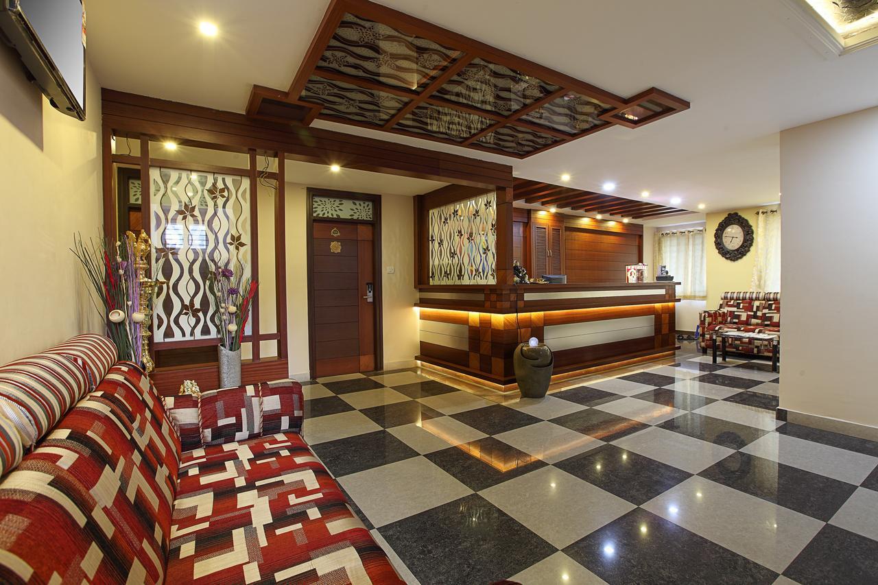Hotel Venkadaramana Tower - Friendliness & Cleanliness Room Кумбаконам Екстер'єр фото